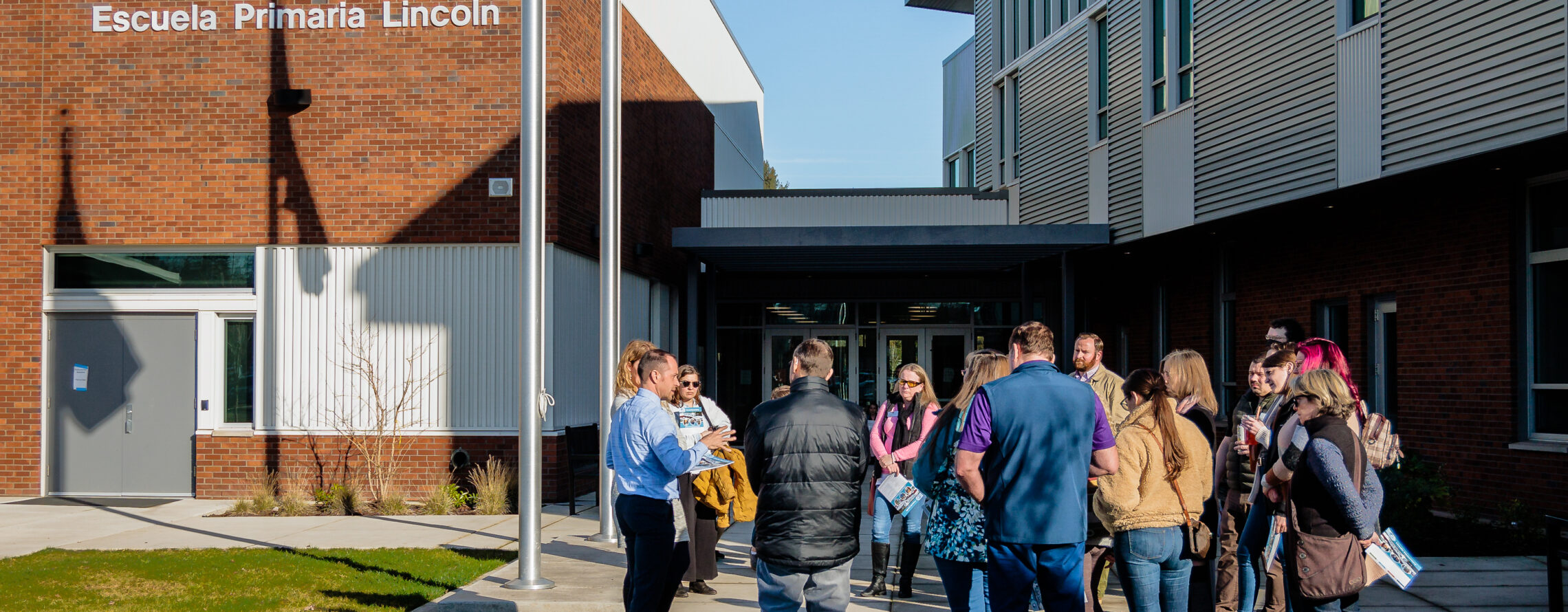 Leadership Corvallis tours Lincoln Elementary